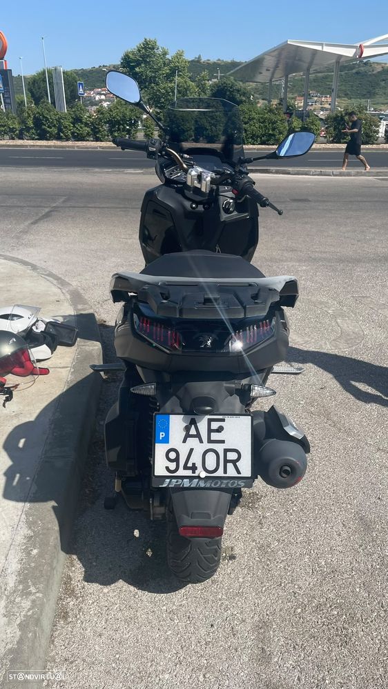 Peugeot Scooter - 3