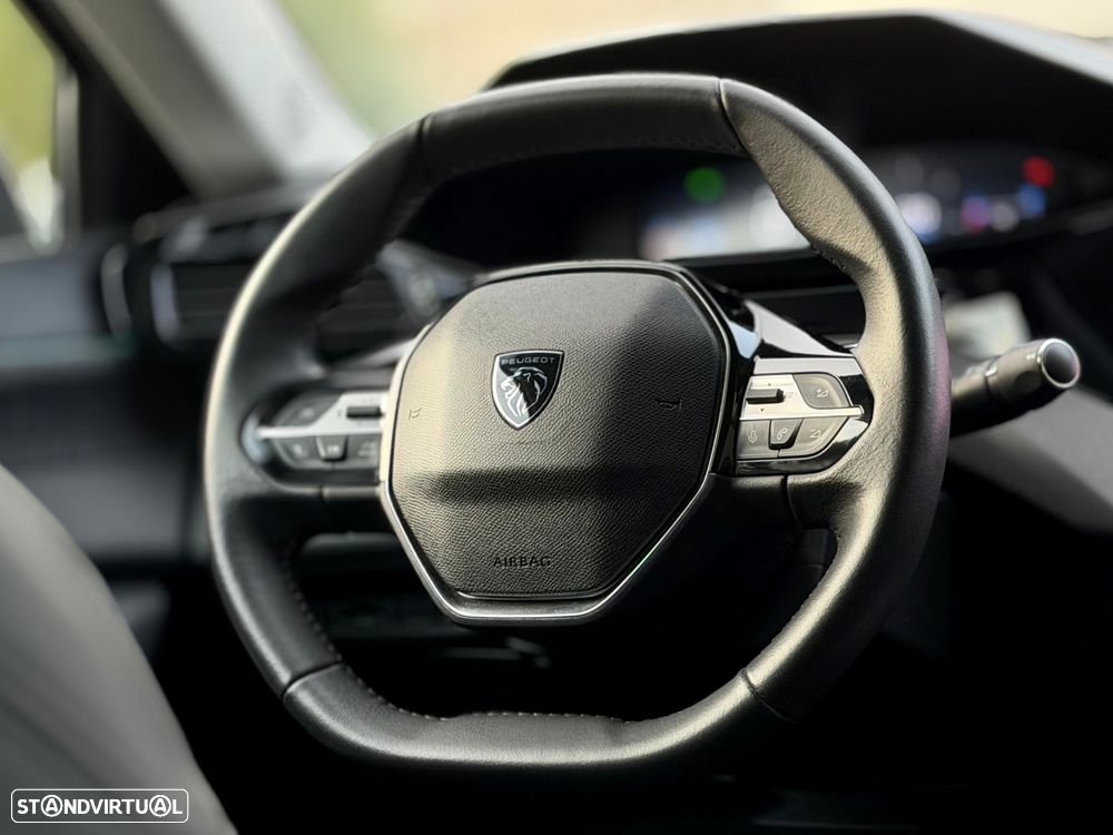 Peugeot 408 1.2 PureTech Allure Pack EAT8 - 27