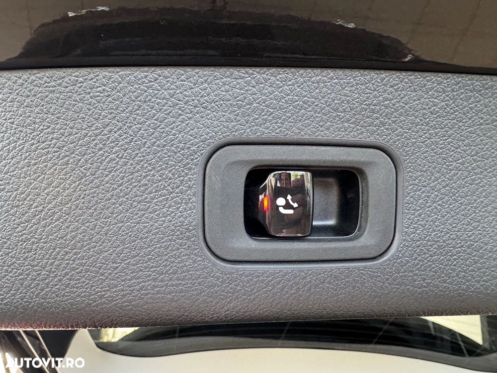 Mercedes-Benz GLC 300 4Matic 9G-TRONIC AMG Line Advanced - 11