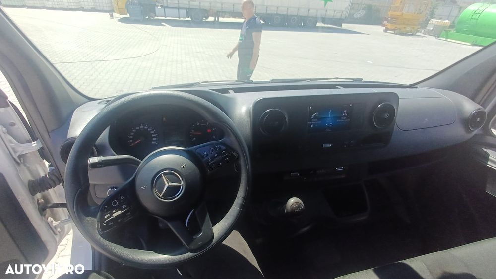 Mercedes-Benz SPRINTER 316 - 8