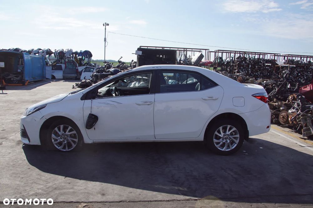 Auto na części - Toyota Corolla E16 XI Lift 1.6 Valvematic 132 KM 1ZR-FAE 3040020110 040 2016R Drzwi Szyby Klapa Zderzak Silnik Skrzynia Komputer Licznik Radio Konsola Moduł - 3