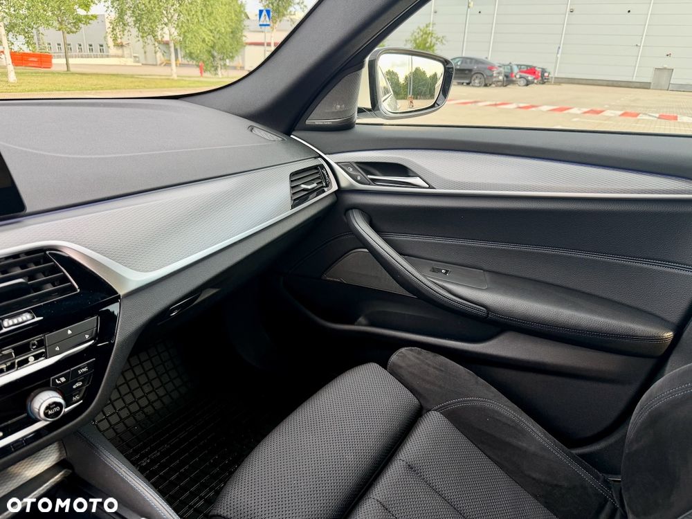 BMW Seria 5 540i xDrive M Sport sport - 10