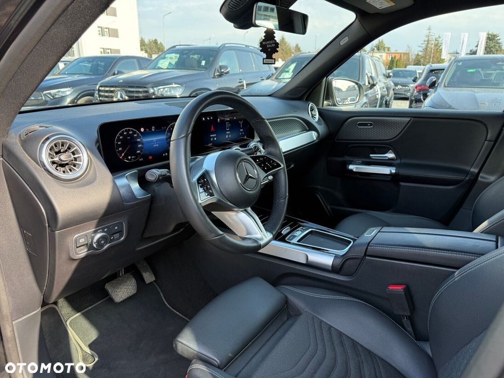 Mercedes-Benz GLB 200 Progressive 7G-DCT - 16