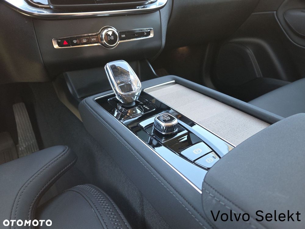Volvo XC 90 B5 B AWD Plus Bright 7os - 28