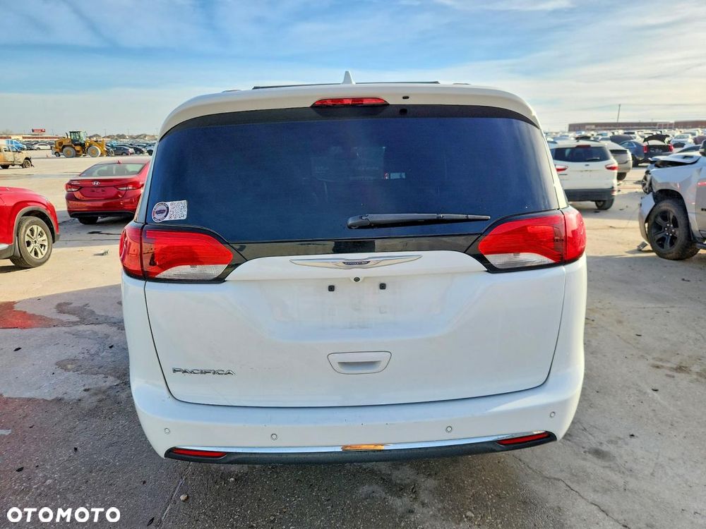 Chrysler Pacifica ver-3-3-se - 7