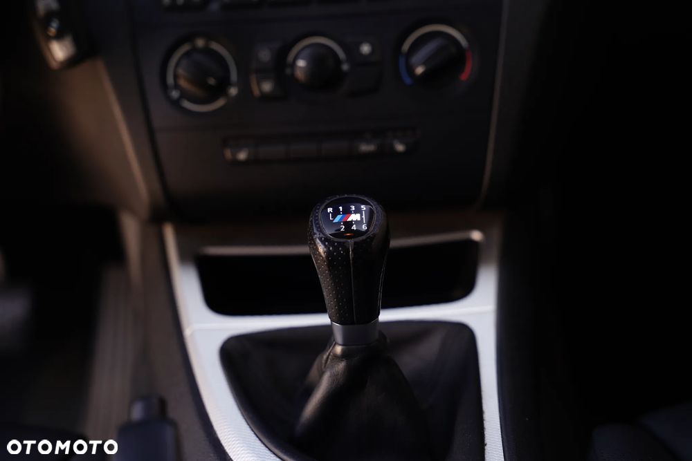 BMW Seria 1 - 12
