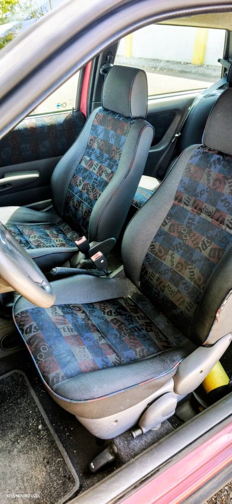 Fiat Punto Sport 16V - 6