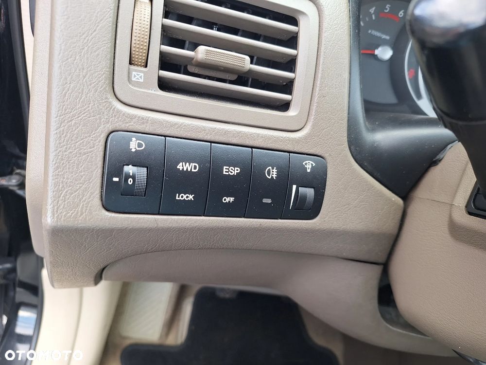 Hyundai Tucson 2.0 CRDi Premium - 8