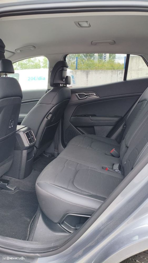 Kia Sportage 1.6 T-GDi PHEV Tech - 14