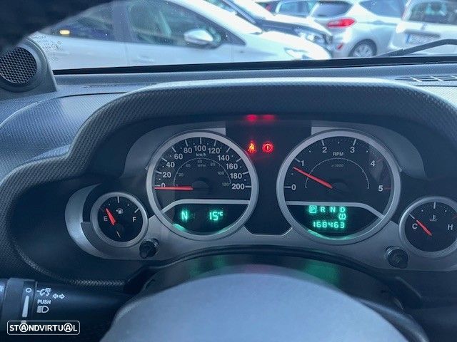 Jeep Wrangler 2.8 CRD ATX Sport - 8