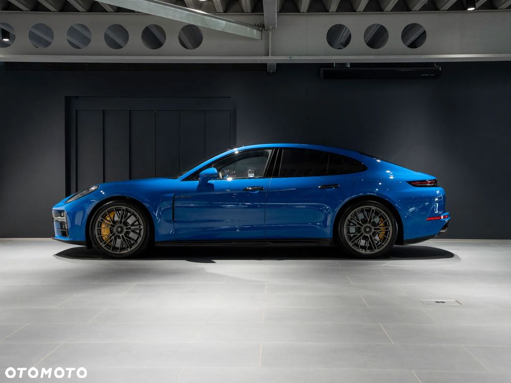 Porsche Panamera Turbo S E-Hybrid PHEV - 2
