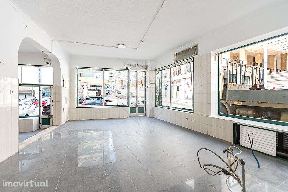 Loja  para arrendamento - Grande imagem: 3/26