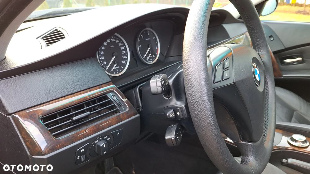 BMW Seria 5 535d - 30