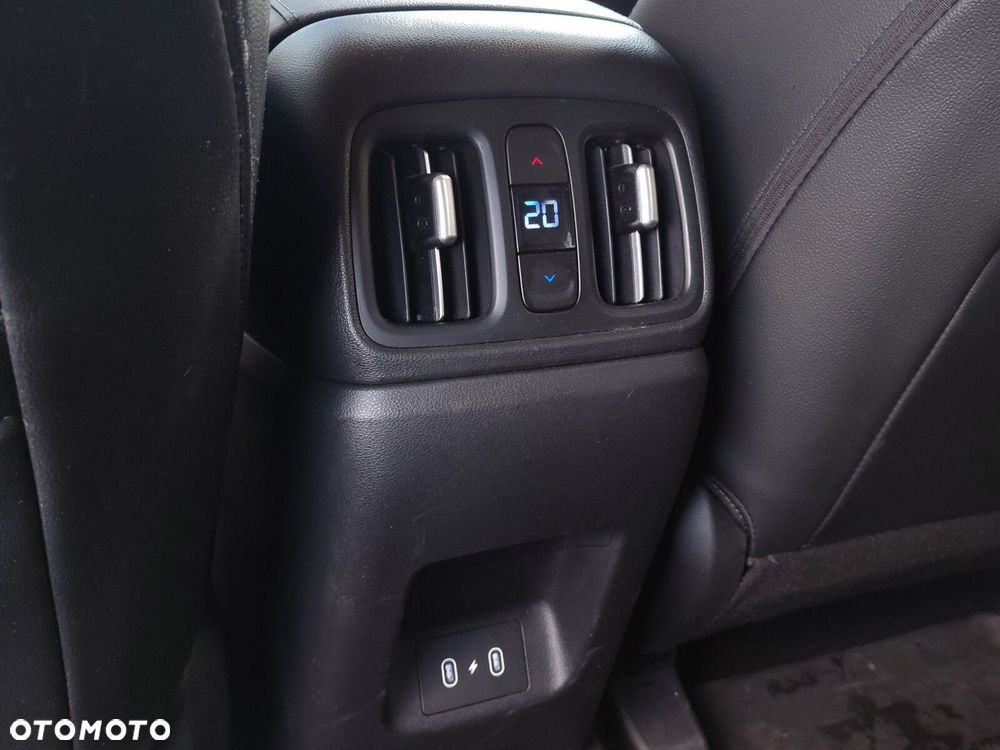 Hyundai Tucson 1.6 T-GDi HEV Executive 2WD - 26
