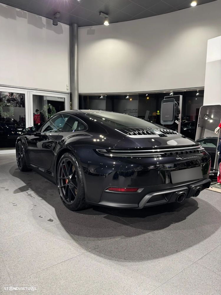Porsche 911 (992) - 5