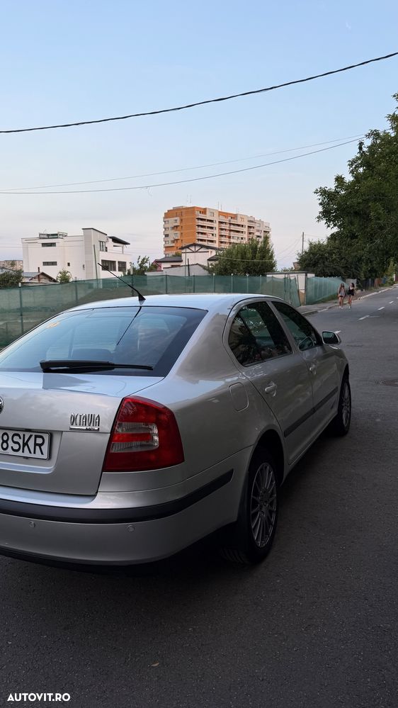 Skoda Octavia 1.6 MPI Ambiente - 4