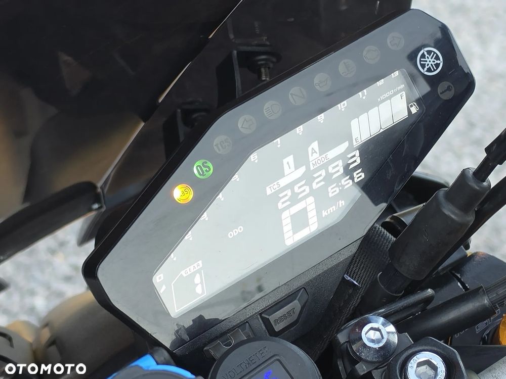 Yamaha MT - 5
