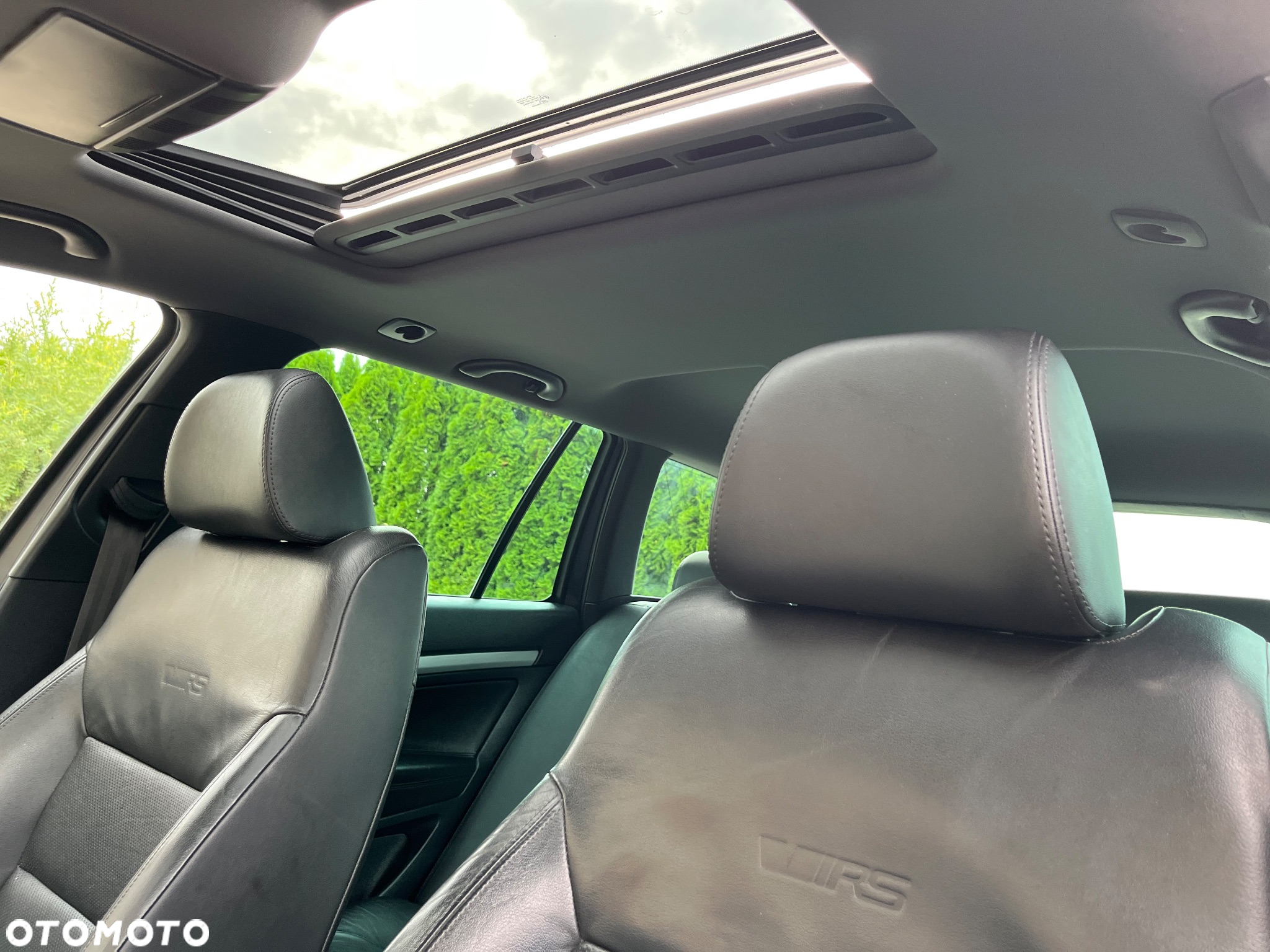 Skoda Octavia Combi 2.0 TDI CR DPF DSG RS - 19