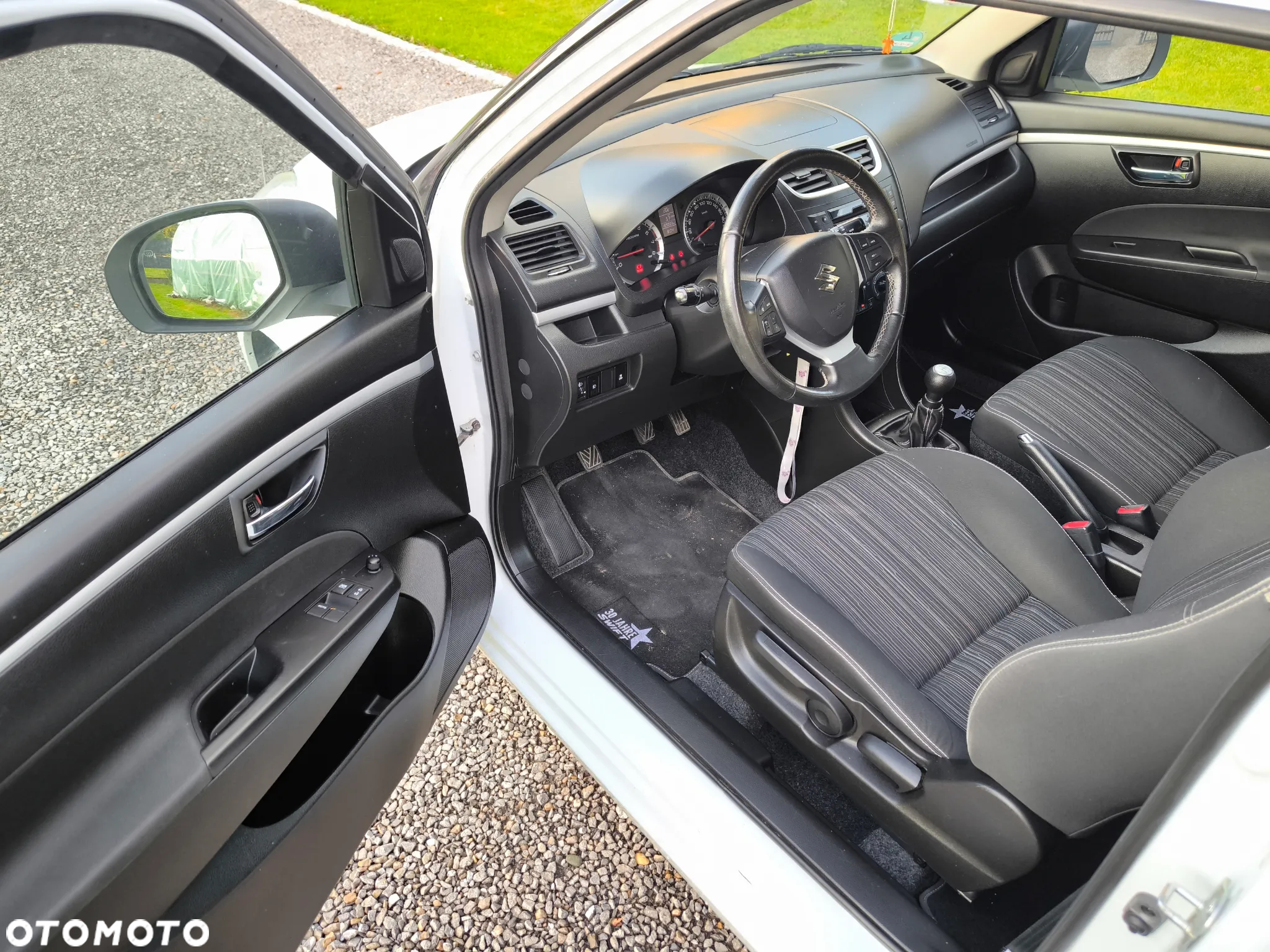 Suzuki Swift 1.2 30 Jahre - 9