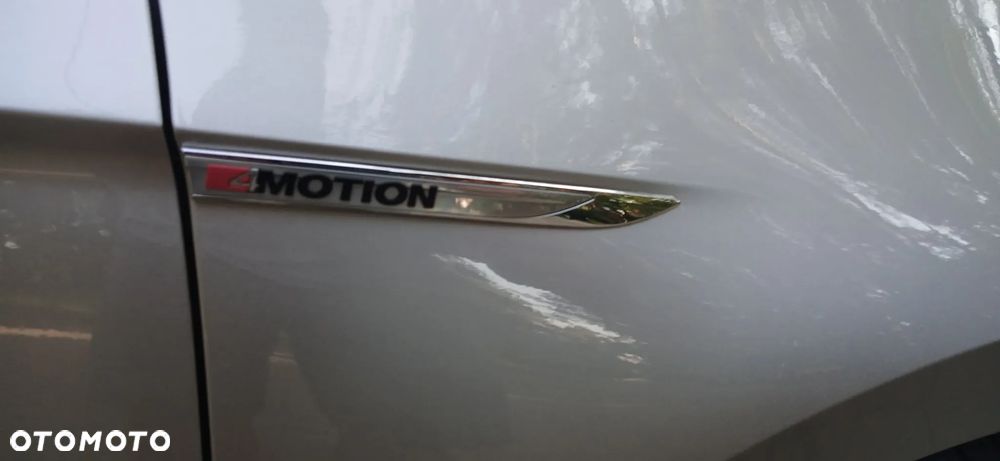 Volkswagen Passat - 31