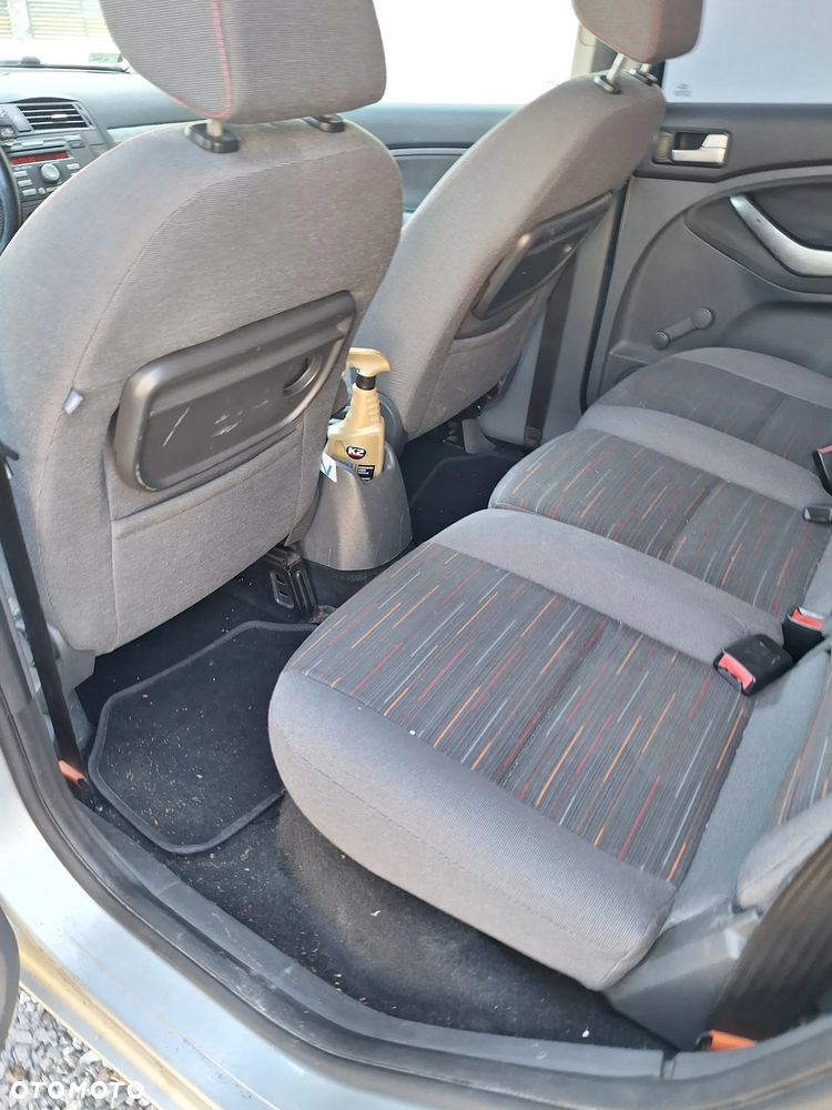 Ford C-MAX - 13