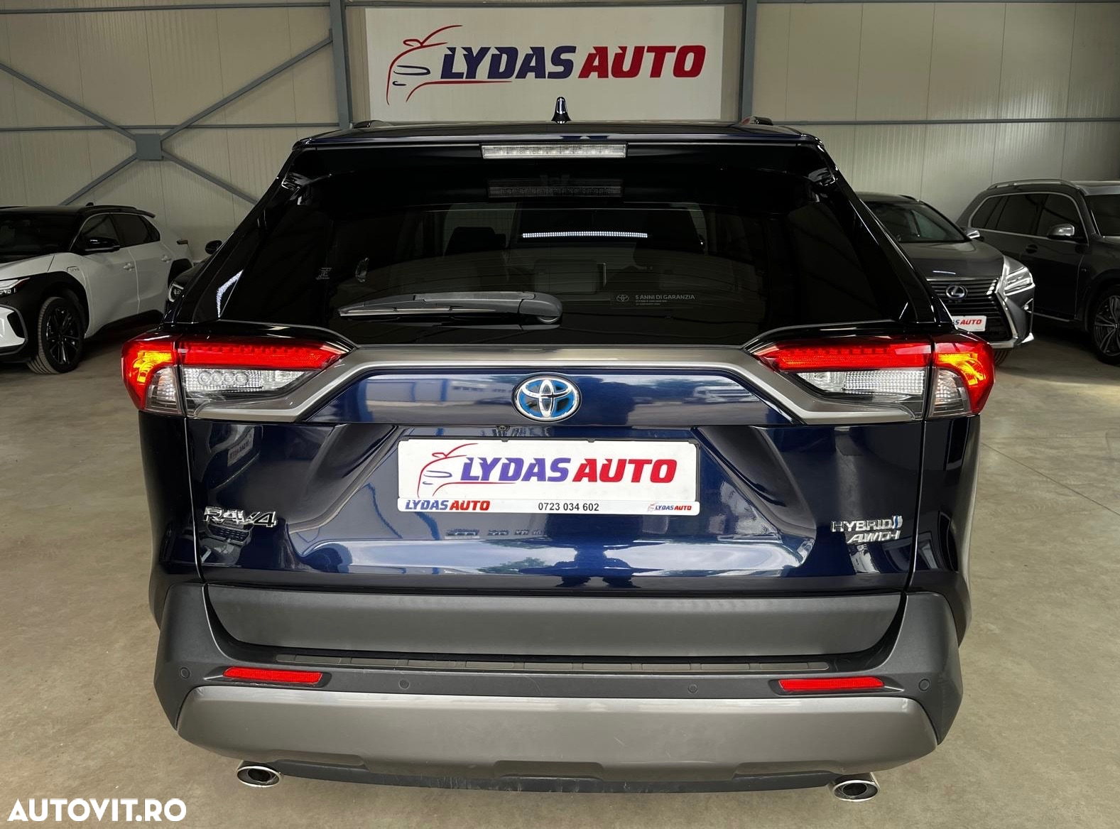 Toyota RAV4 2.5 4x4 Hybrid Lounge - 4