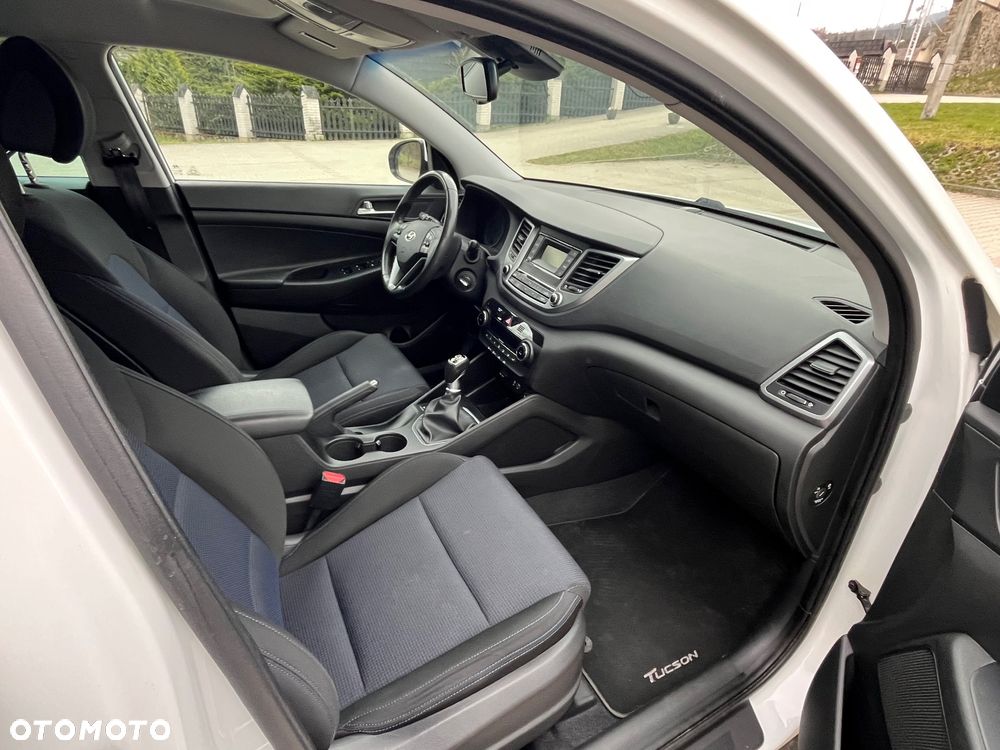 Hyundai Tucson 1.7 CRDI BlueDrive Comfort 2WD - 12