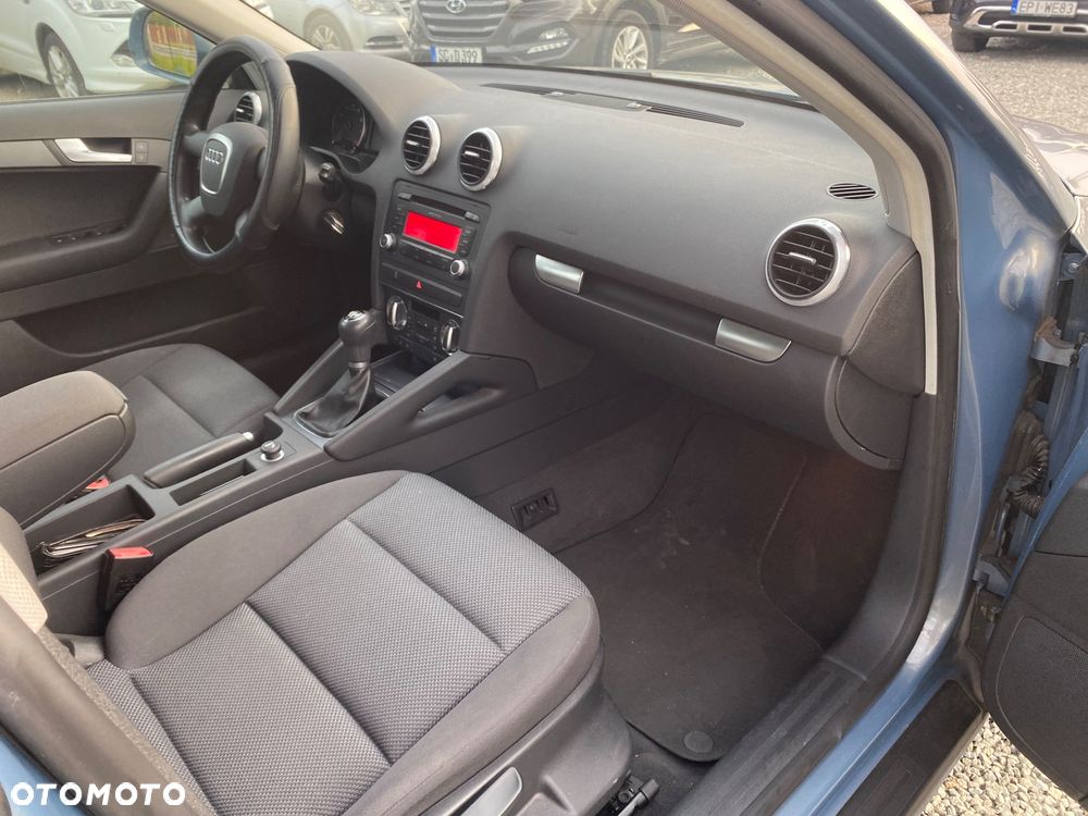 Audi A3 Sportback 1.6 S line Sportpaket (plus) - 22