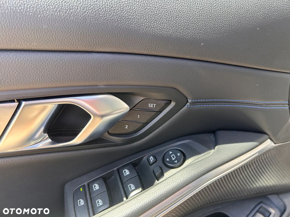 BMW Seria 3 320d xDrive MHEV M Sport sport - 13