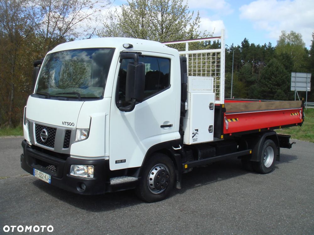 Nissan NT 500 - 4