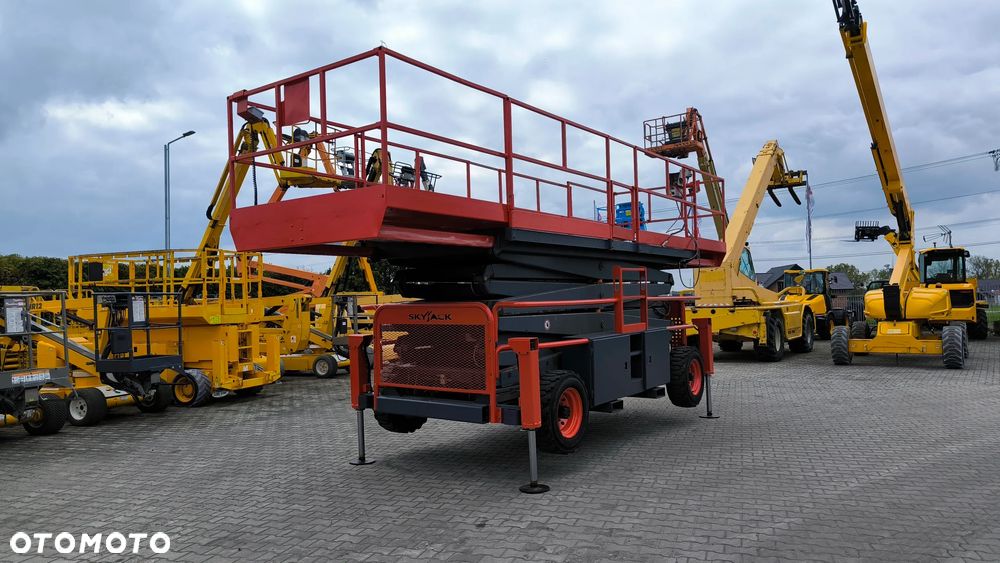 Skyjack SJ 9250 - 17