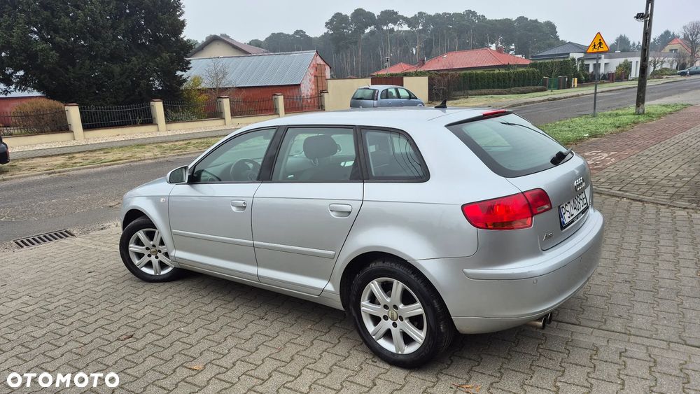 Audi A3 Sportback - 5