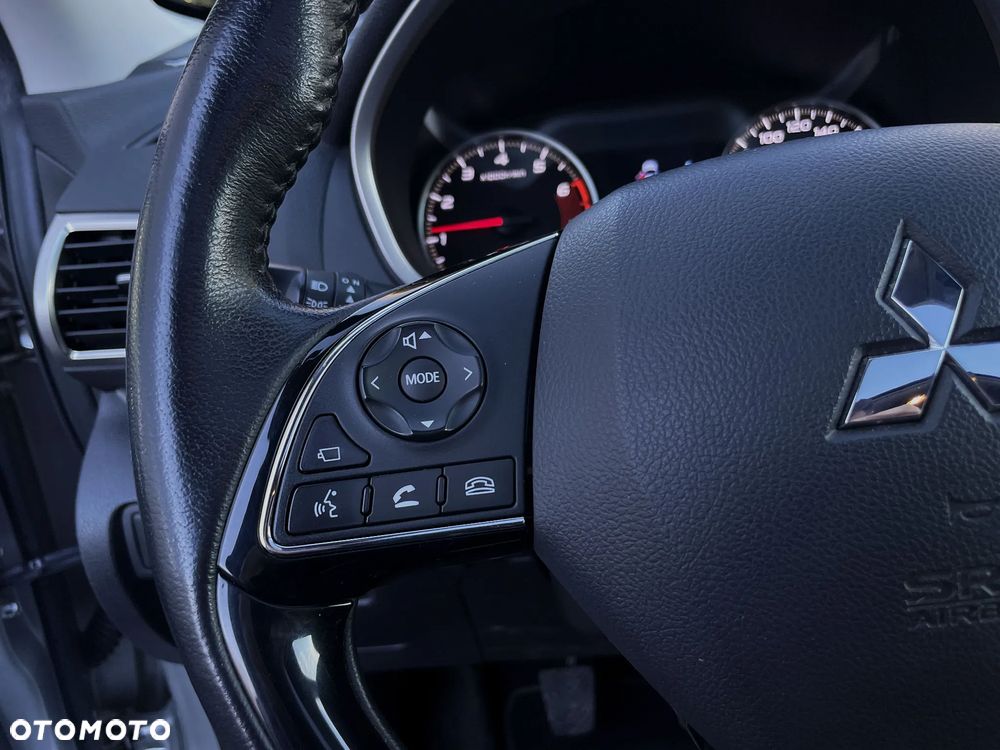 Mitsubishi Eclipse Cross 1.5 T Intense - 24