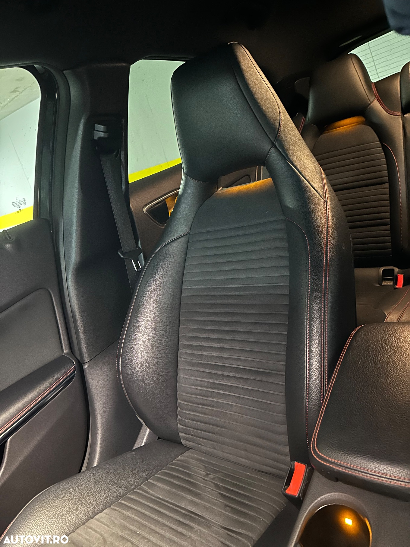 Mercedes-Benz GLA 220 CDI 4Matic 7G-DCT AMG Line - 15