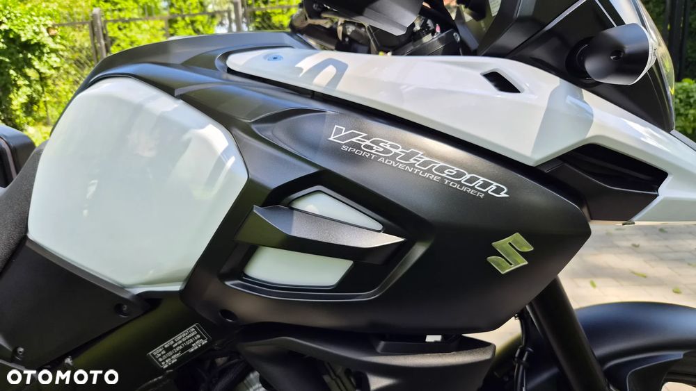 Suzuki V-STROM - 11