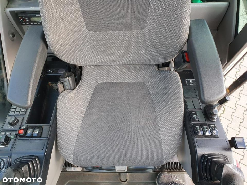 Volvo - 12
