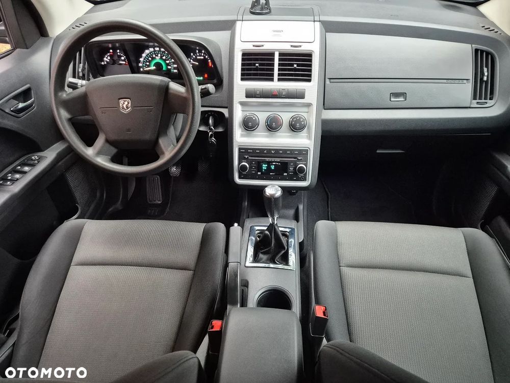Dodge Journey - 32