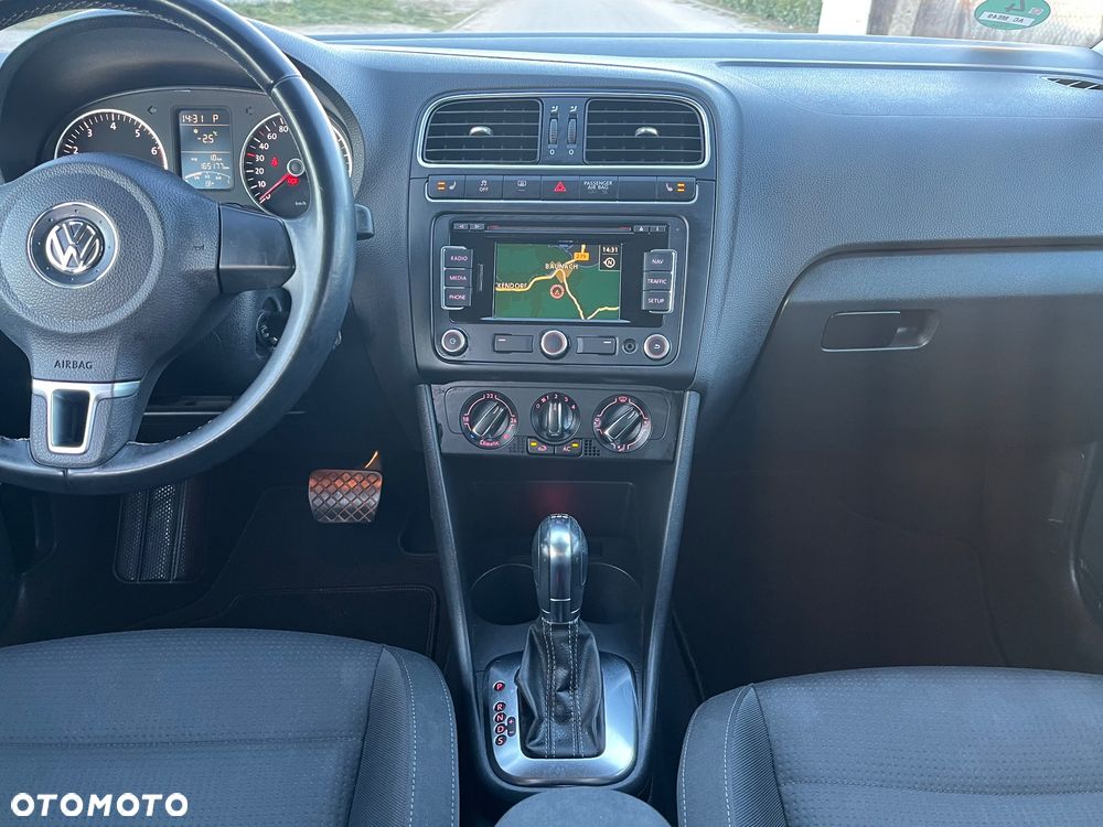 Volkswagen Polo 1.4 DSG Team - 22