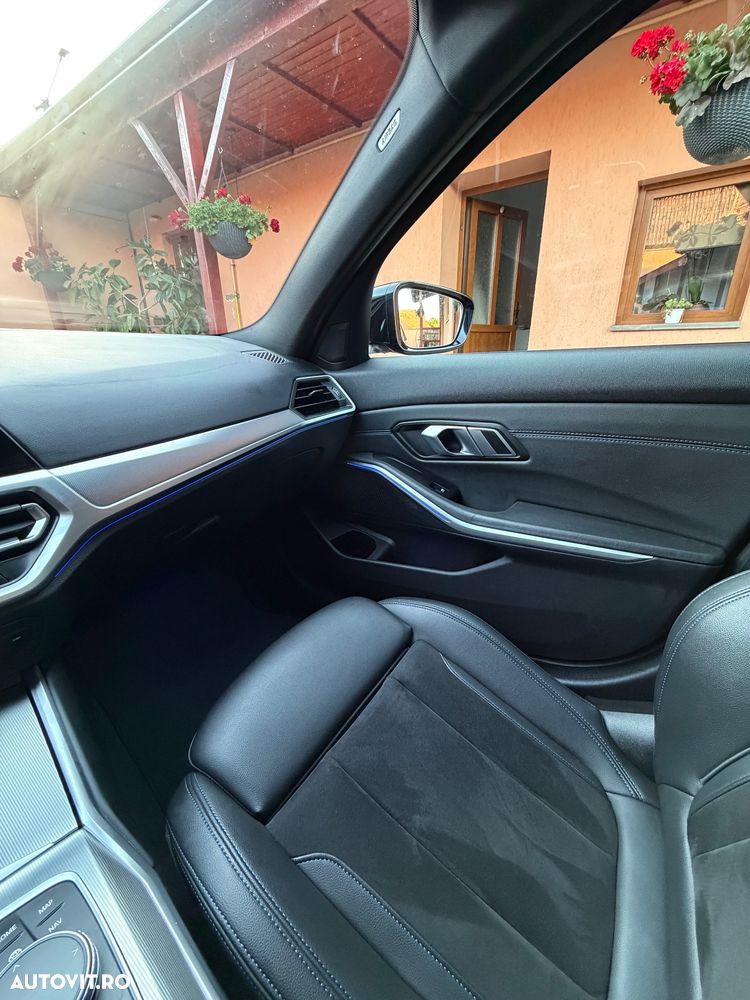 BMW Seria 3 320d xDrive Aut. Edition M Sport Shadow - 15