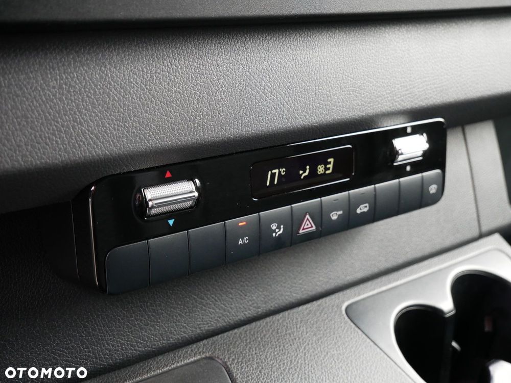Mercedes-Benz Sprinter - 17