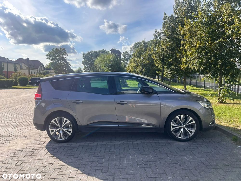 Renault Grand Scenic - 8