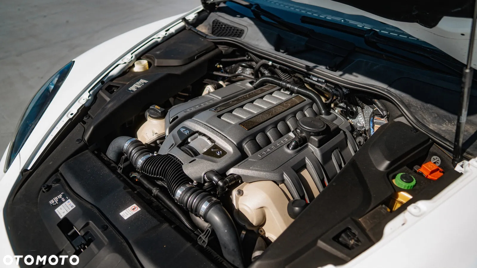 Porsche Cayenne Turbo S Tiptronic S - 12
