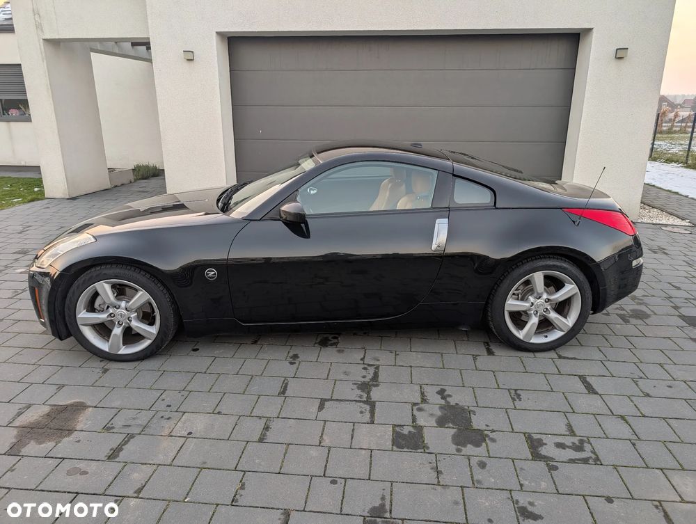Nissan 350 Z - 12