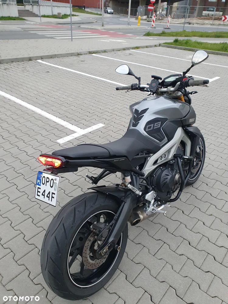 Yamaha MT - 19