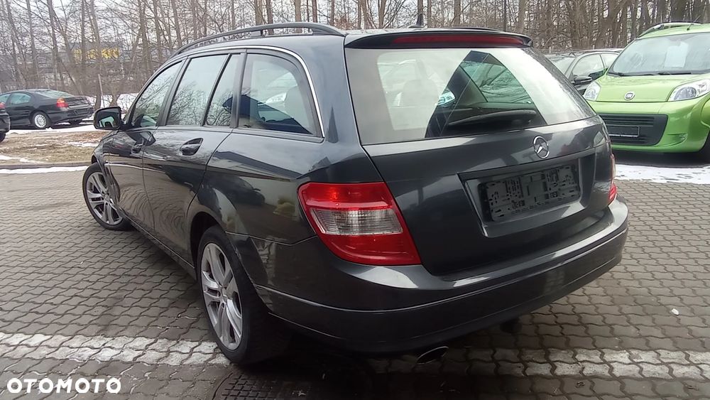 Mercedes-Benz Klasa C 220 CDI DPF Automatik Avantgarde - 13