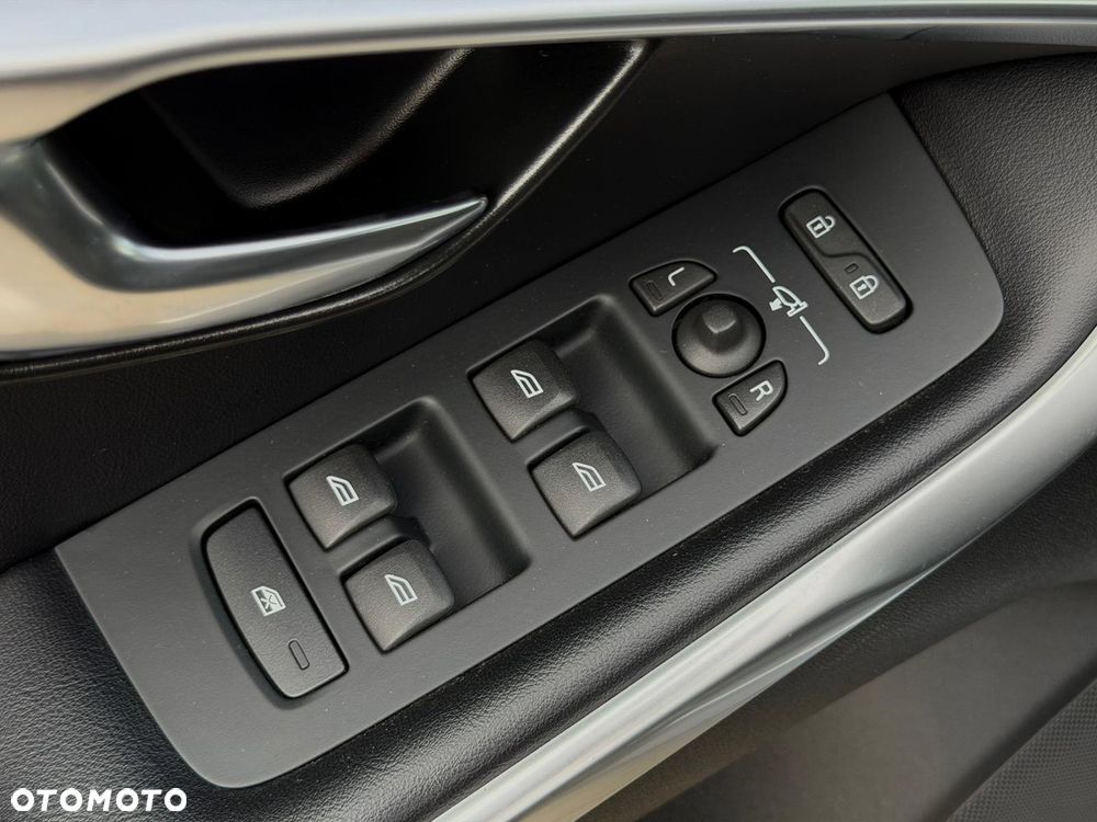Volvo V40 D2 RDesign - 30