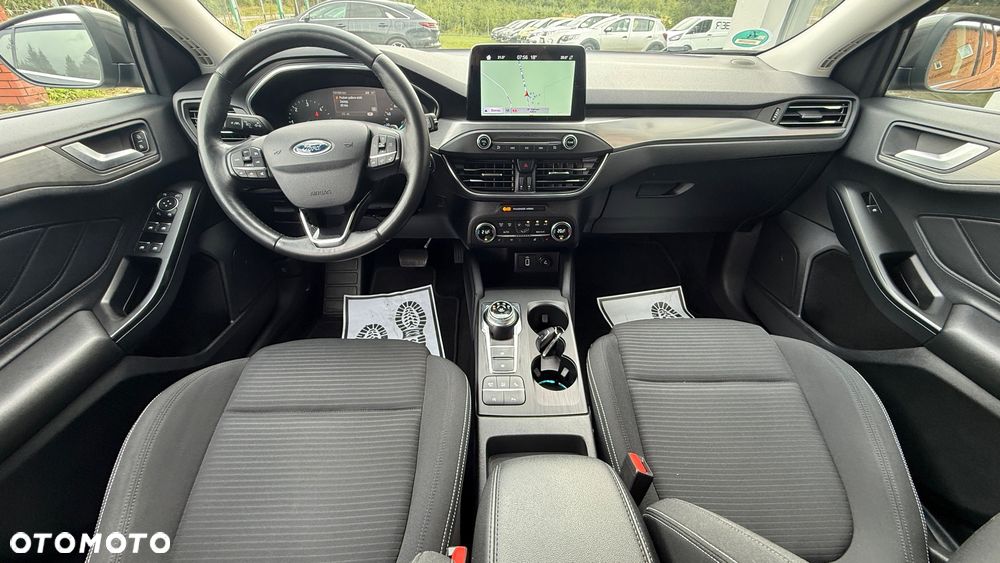 Ford Focus 2.0 EcoBlue STart-Stopp-System TITANIUM - 19