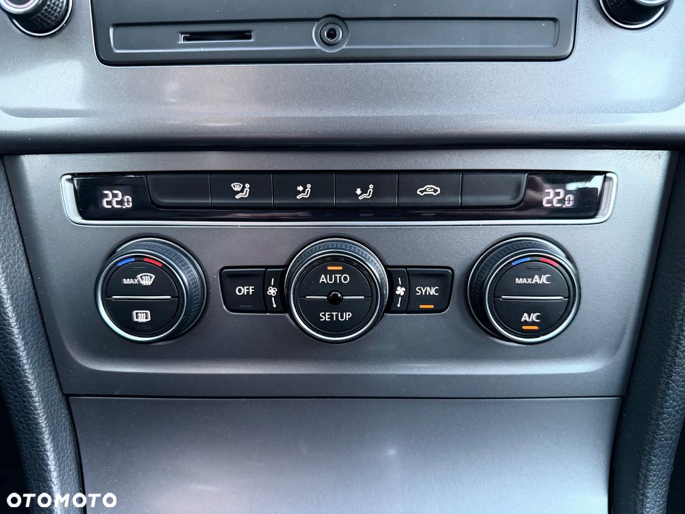 Volkswagen Golf 1.2 TSI BMT Trendline Perfectline - 22