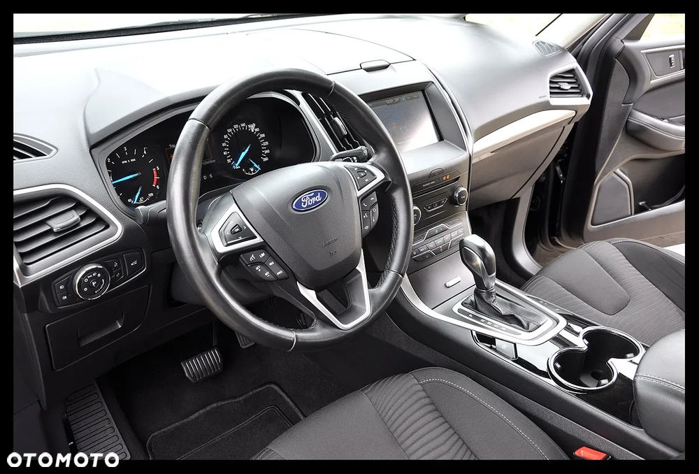 Ford S-Max 2.0 TDCi Titanium PowerShift - 6