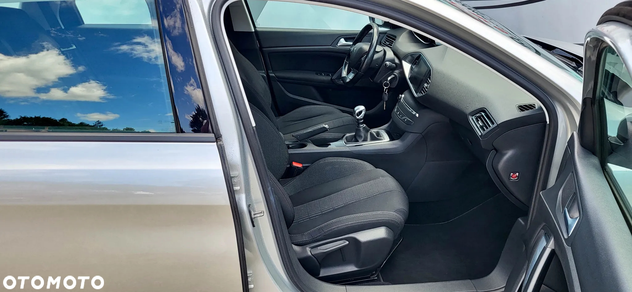 Peugeot 308 SW BlueHDi 120 Stop & Start Business-Line - 17